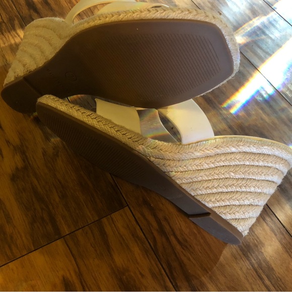 NWT STEVEN Espadrilles - Picture 3 of 4